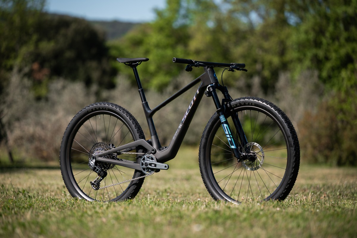 Cross Country kolo ustvarjeno za sodobne XC proge